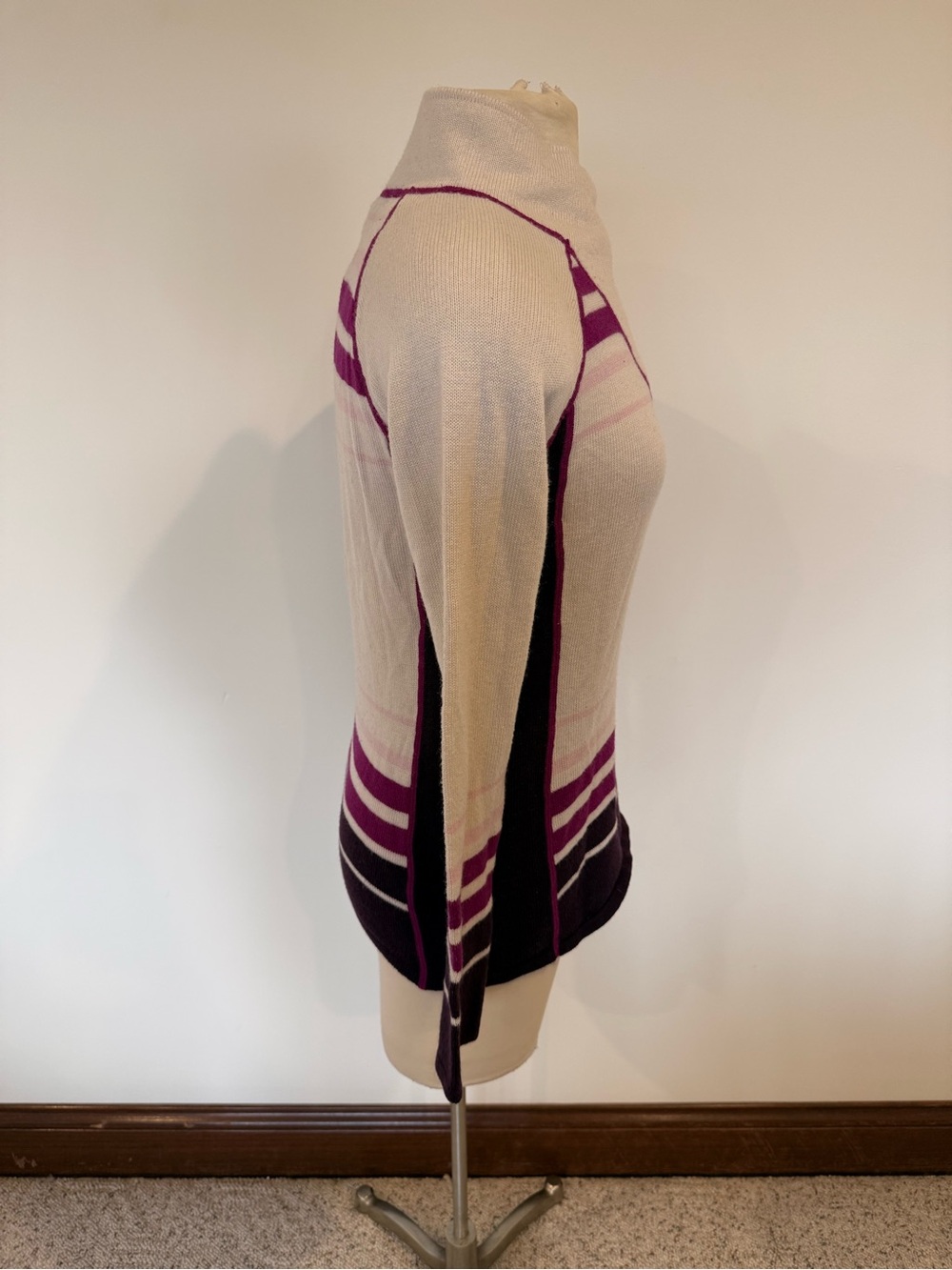 DAKINI Wool Blend Striped Asymmetric Button Collar Sweater Cream Purple Size Med - Picture 5 of 9